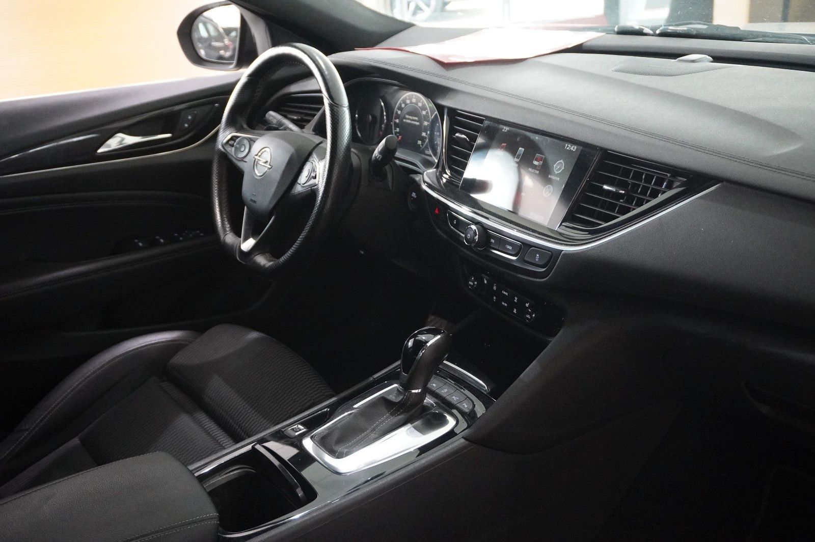 Fahrzeugabbildung Opel Insignia B GS 2.0D DYNAMIC NAVI/LED/KAMERA/AHK