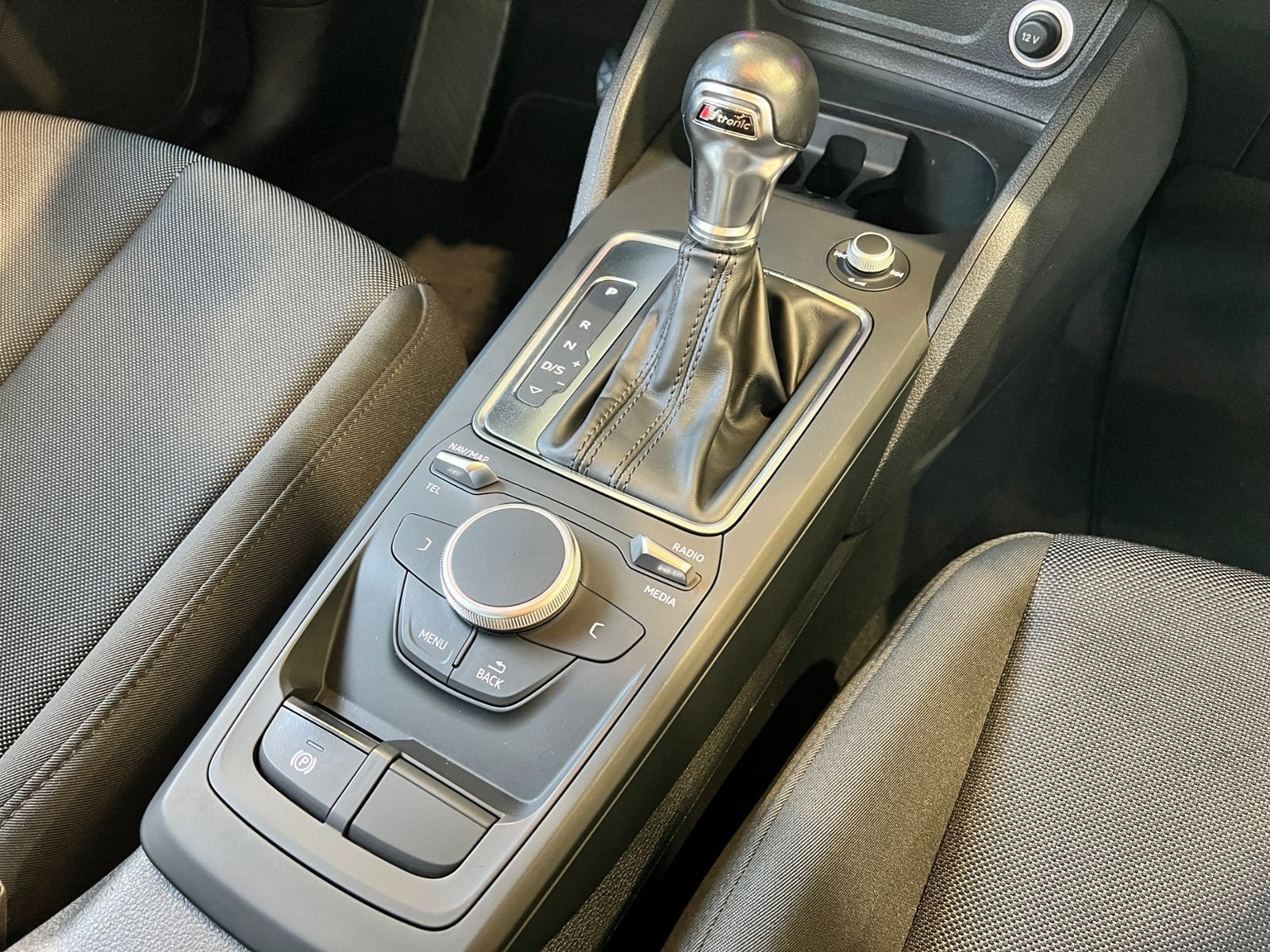 Fahrzeugabbildung Audi Q2 1.4 TFSI S tronic KLIMA NAVI ALU