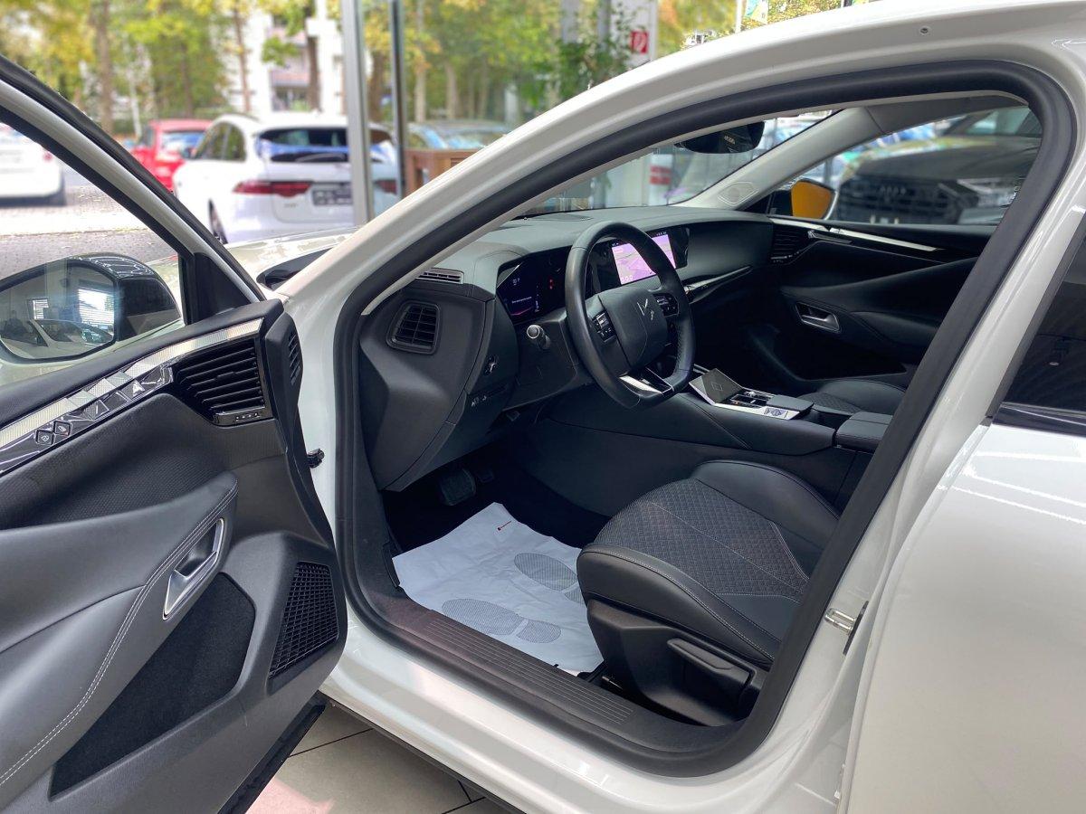 DS Automobiles 4 1.2 PureTech 130 Trocadero Head Up Navi RüFaKa