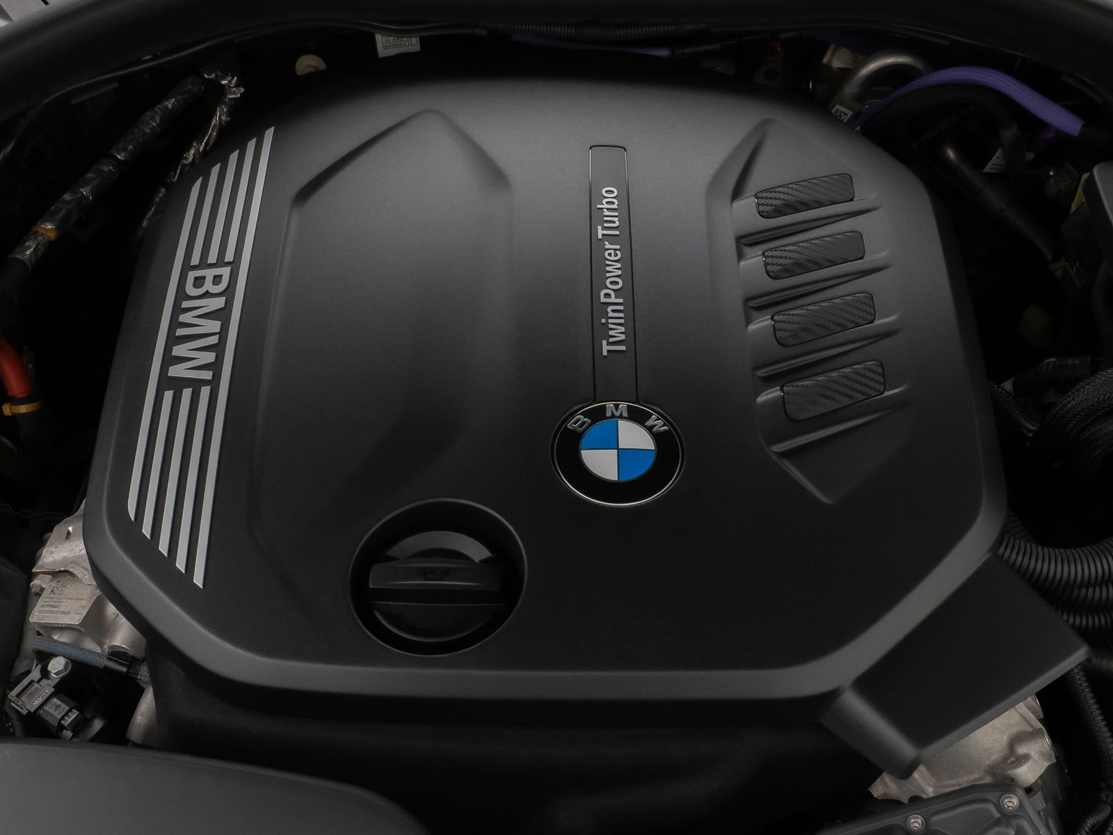 Fahrzeugabbildung BMW 320d M Sport Kamera DAB HiFi HUD Stop&Go Komfort