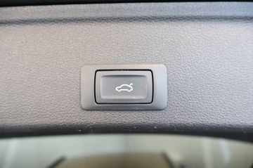 Audi A4 Avant 35 TDI CARPLAY+LED+SIDE+KAM+MEMORY