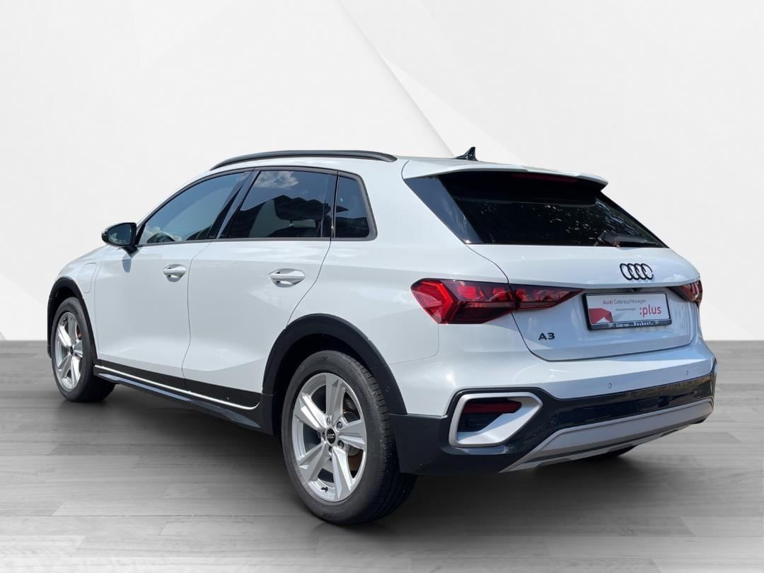 Fahrzeugabbildung Audi A3 allstreet 40 TFSI e S tronic Kamera,LED,Navi