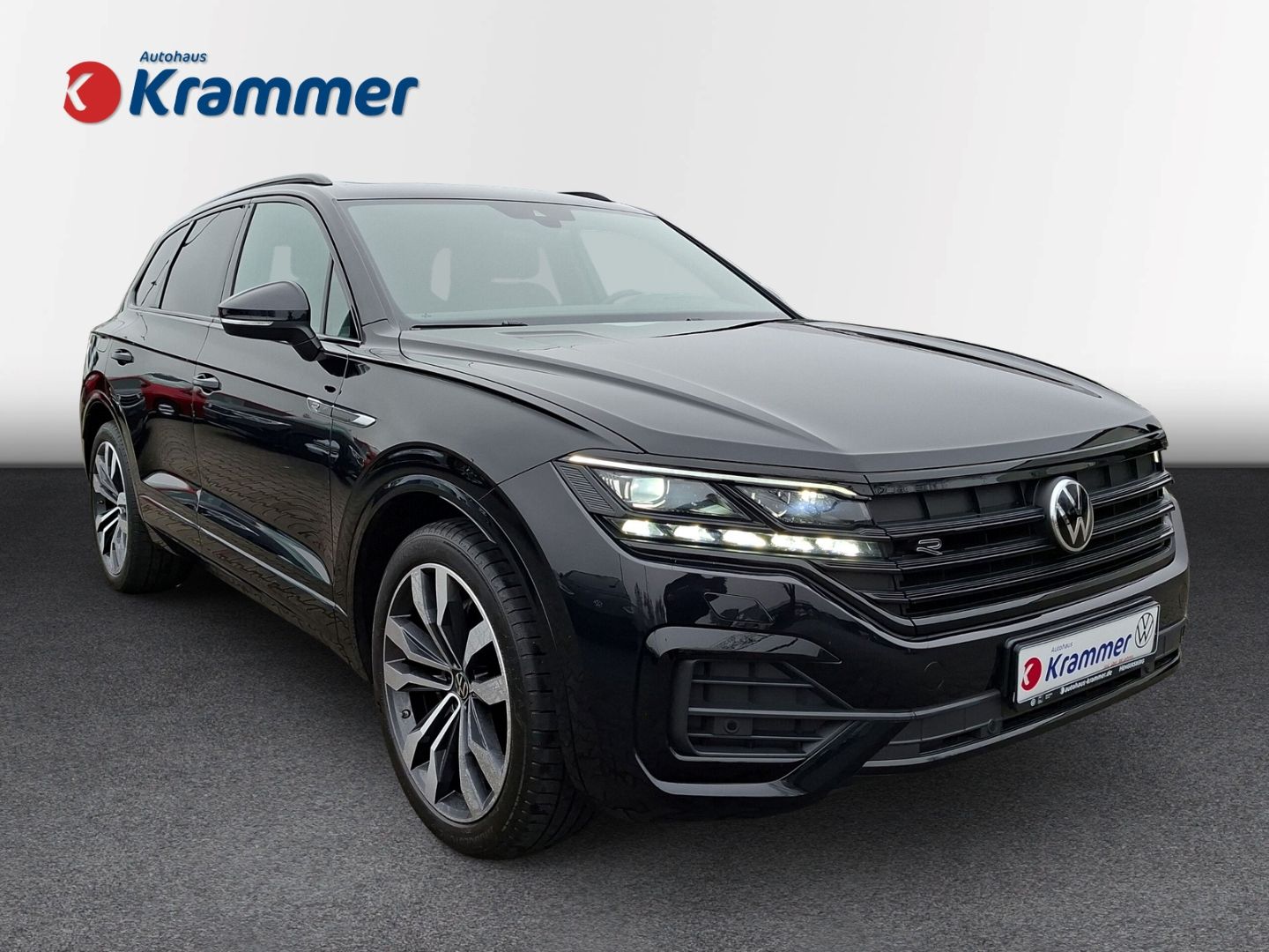 Touareg 3.0 TDI V6 4M R-Line *PANO*STHZ*HUD*