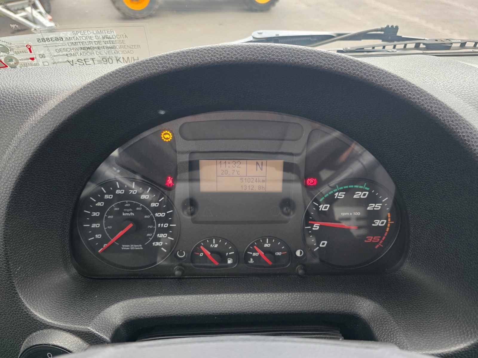 Fahrzeugabbildung Iveco Eurocargo ML120E25 LBW Palfinger 1.500kg