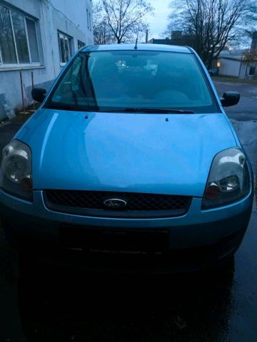 Ford Fiesta 1.3 Benzin tuv 07.2025