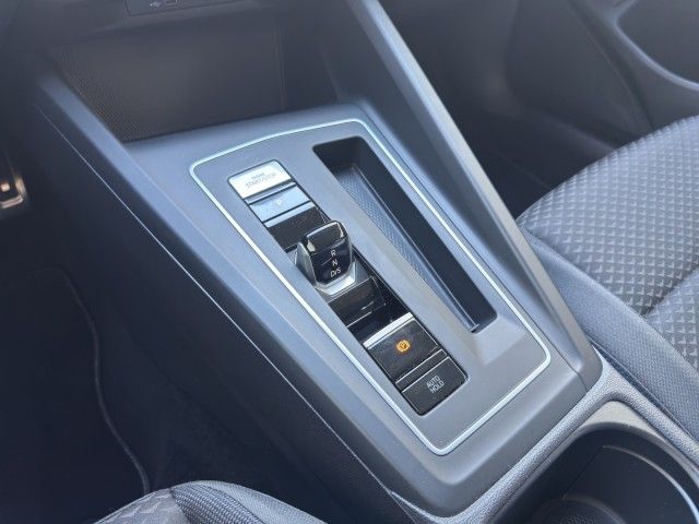Golf VIII United 1.5 eTSI DSG NAV+LED+ACC+HARMAN