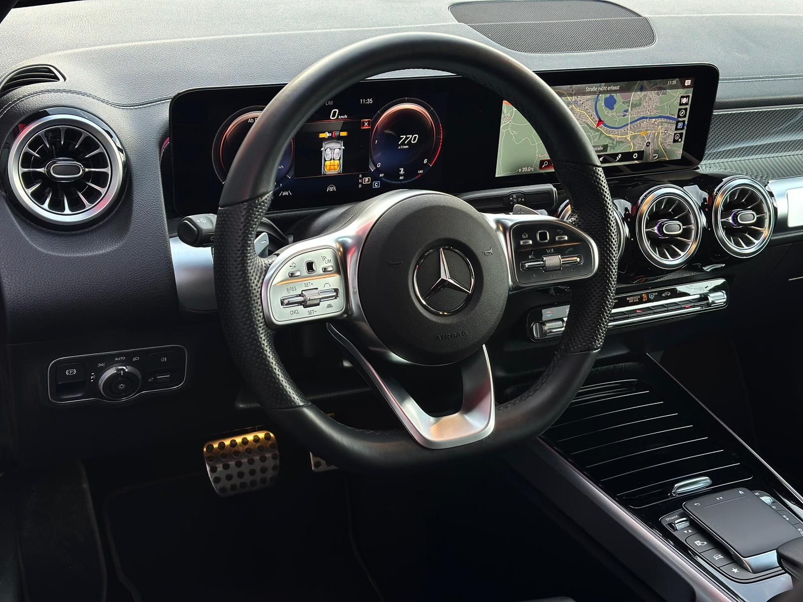 MERCEDES-BENZ GLB 220d AMG NIGHT PAKET 4M ACC#SHZ#SH#CAM#LED - Image 25