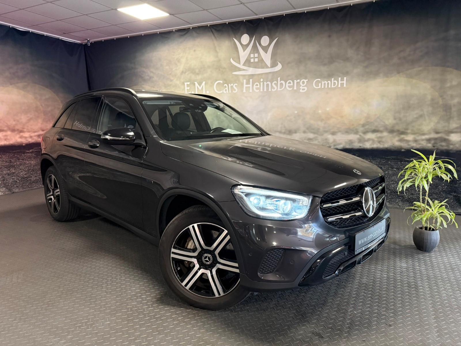 Mercedes-Benz GLC 300 e 4Matic High-End AHK Leder CarPlay