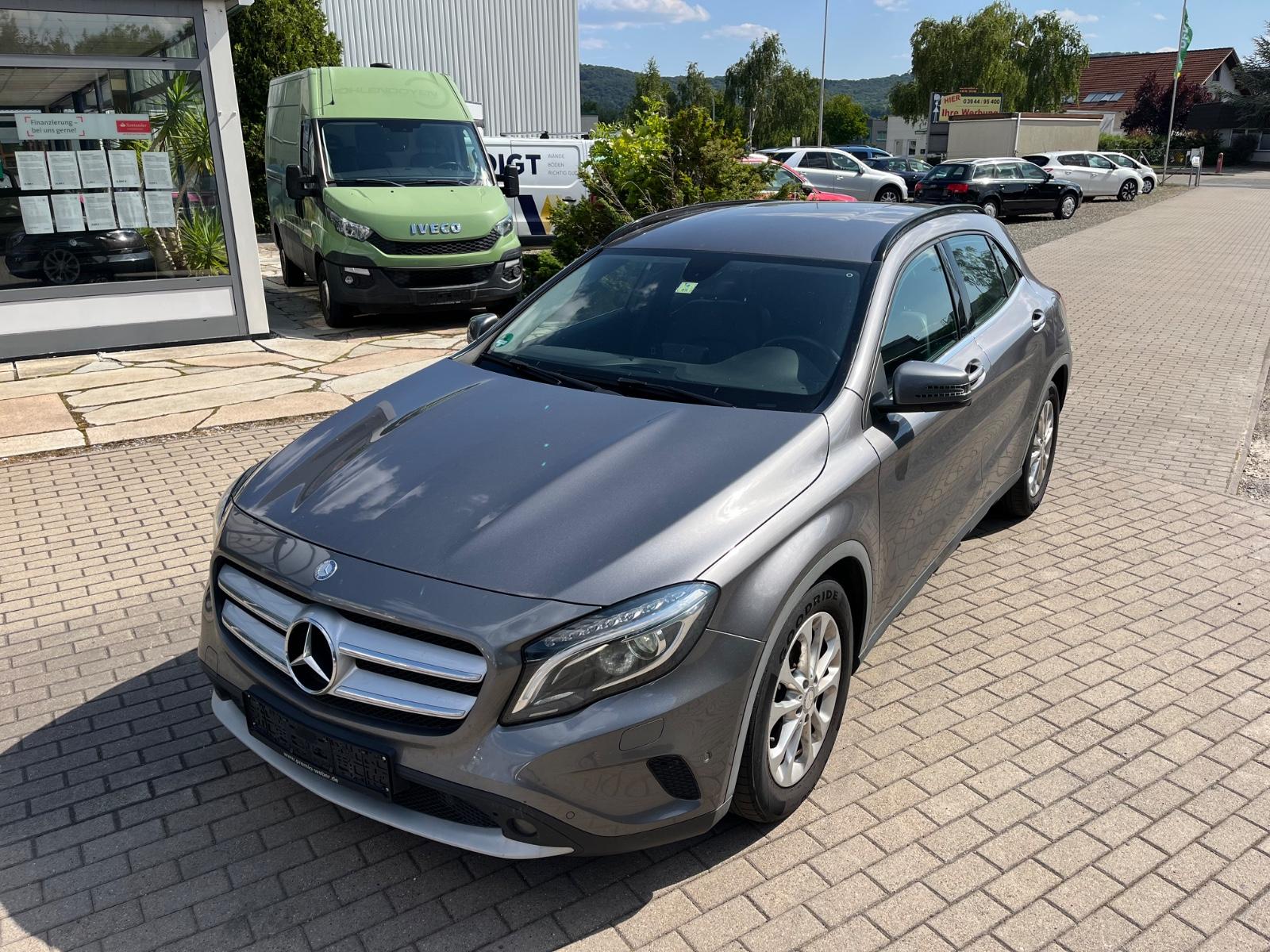 Mercedes-Benz GLA 200 CDI / d 4Matic