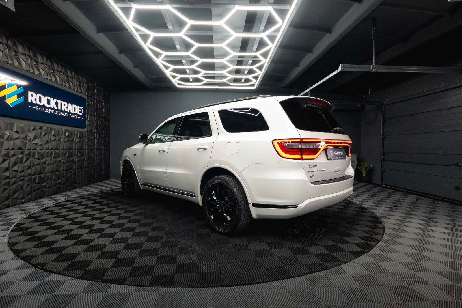 Fahrzeugabbildung Dodge Durango 3.6 V6 R/T 4x4 Night-Paket SRT Styling