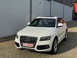 Audi Q5 2.0 TDI  quattro 2xS-Line AHK LED Xenon - Audi Q5 aus 2011: Line