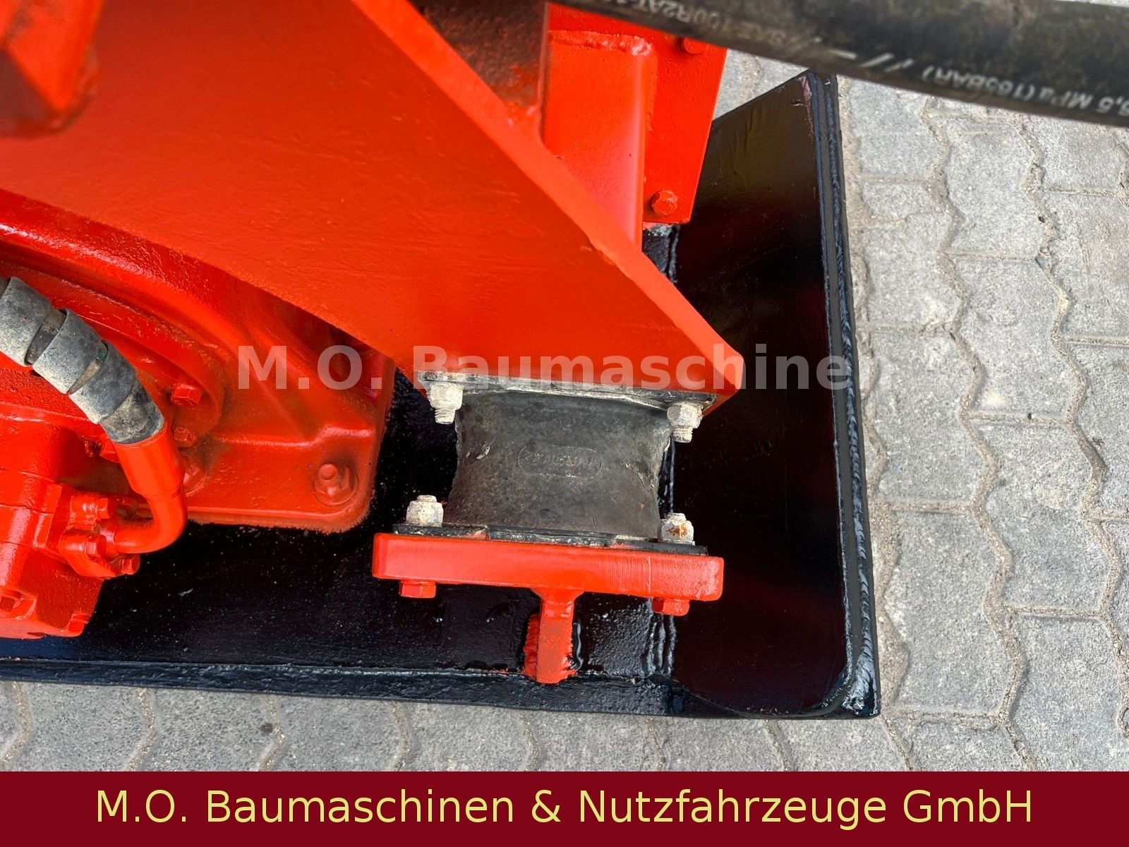 Fahrzeugabbildung Andere ALLU / Rüttelplatte / 20-25 Tonnen /