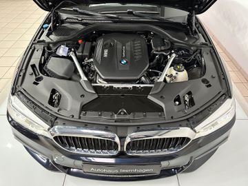 Fahrzeugabbildung BMW 540d xD M Sport Kamera H/K HUD DAB LiveCockptPro