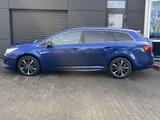 Toyota Avensis Touring Sports 1.8 Team D - Toyota Avensis mit Benzin-Antrieb