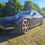 Porsche Panamera Turbo , 22", SAGA, Top Zustand, Deutsch - Porsche Panamera: Schwarz
