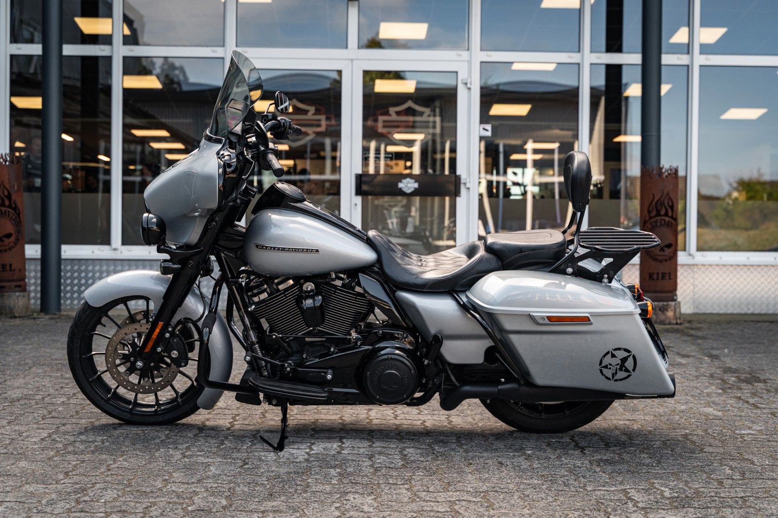 Fahrzeugabbildung Harley-Davidson FLHXS Street Glide 114 cui - Jekill & Hyde -