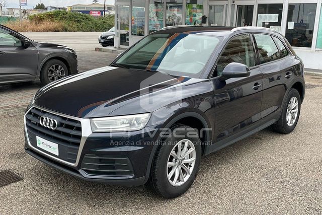 Audi AUDI Q5 2.0 TDI quattro S tronic Business