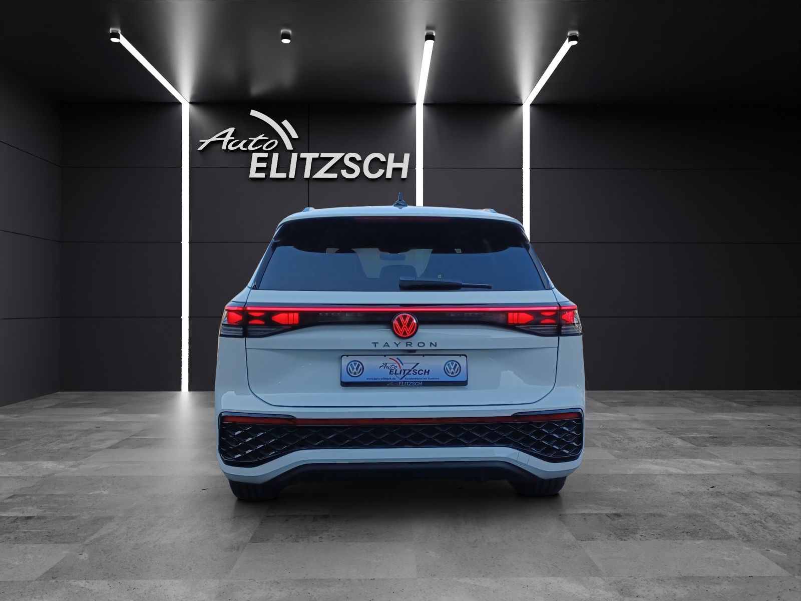 Fahrzeugabbildung Volkswagen Tayron TDI R-Line DSG 4M AHK STH