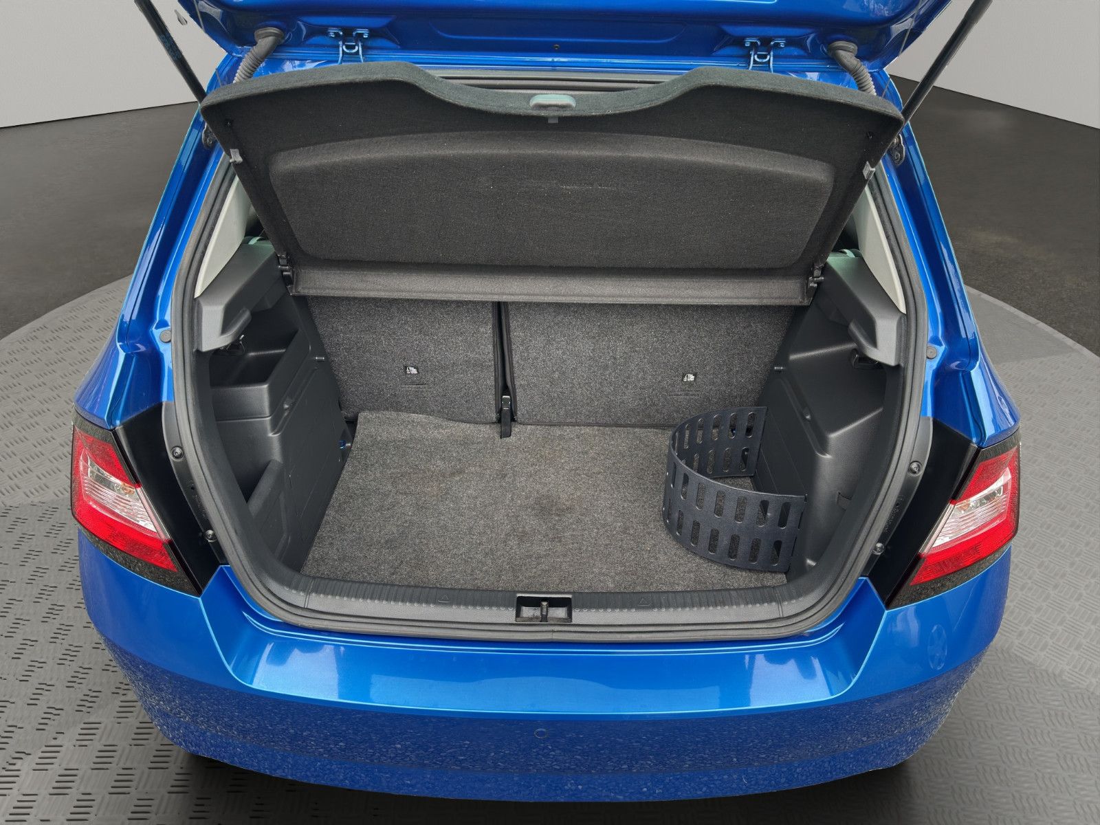 Fahrzeugabbildung SKODA Fabia Drive/ NAVI/ SITZHEIZUNG/ KLIMA