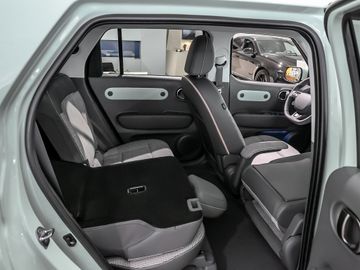 Hyundai Inster Digitales Cockpit Kamera Navi Bluetooth