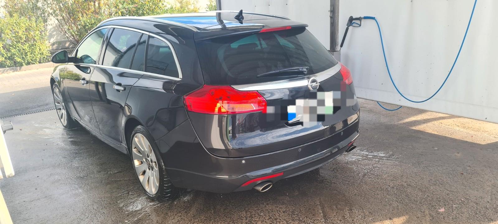 Opel Insignia 2010 — двигун 2.792 cm³, 260 HP (191kW)