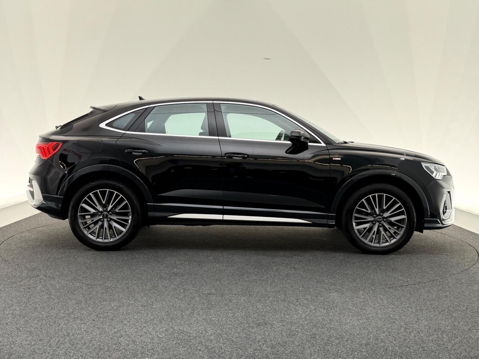 Audi Q3 35 TDI*S LINE*LED-R.KAM-AHK-SHD-MMI-KESSY — 8