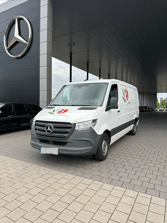 Image of Mercedes-Benz Sprinter