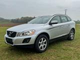 Volvo XC60 3.2 AWD Geartronic Momentum