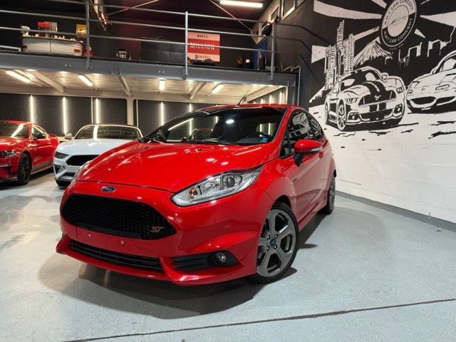 Ford Fiesta ST aus 1.Hand Unfallfrei nur 31200km