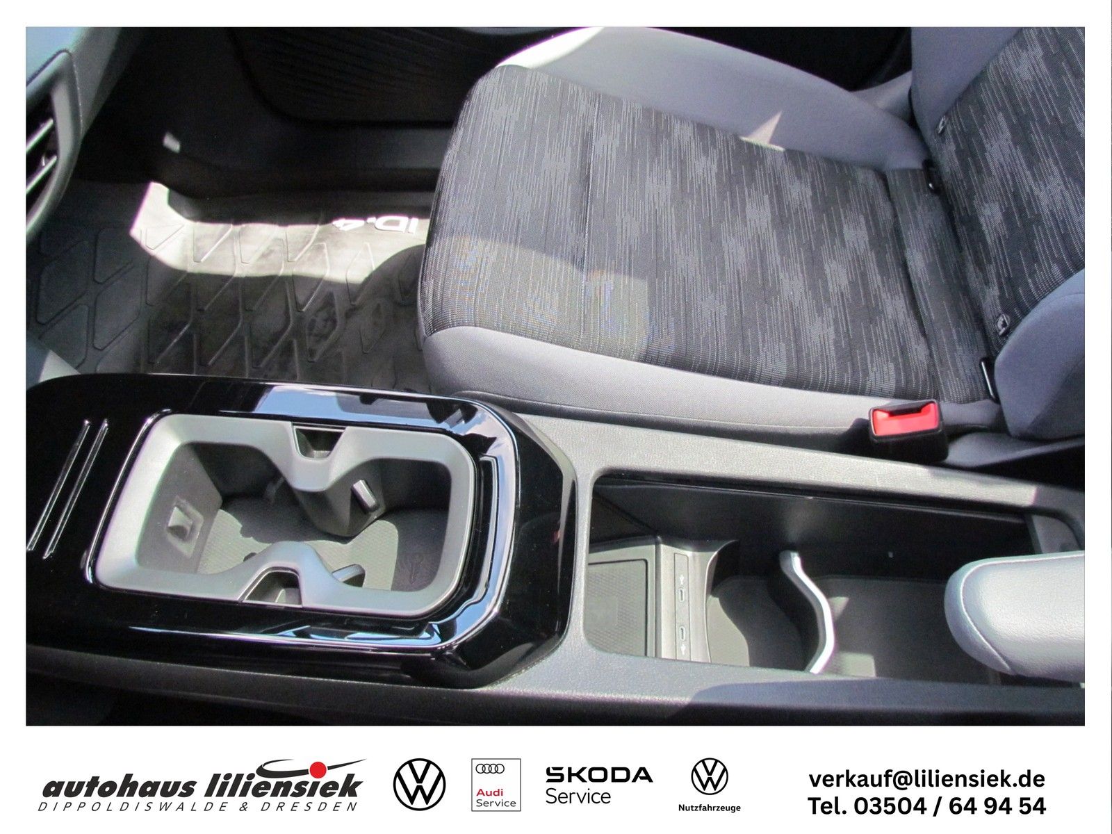 Volkswagen ID.4 Pro 195 kW 4M 1.HD/PANO/AHK foto 21