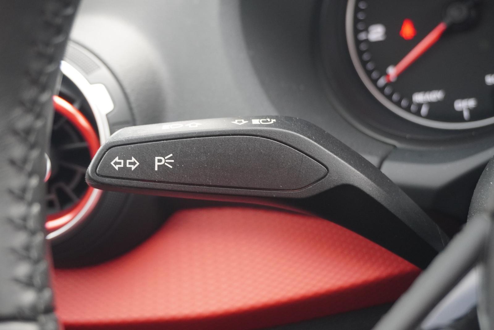 Audi Q2 1.0 TFSI Sport LED Navi Tempomat Sitzheizung