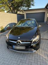 Mercedes-Benz Mercedes A160 Score Sondermodell - Mercedes-Benz A-Klasse SCORE! mit Benzin-Antrieb