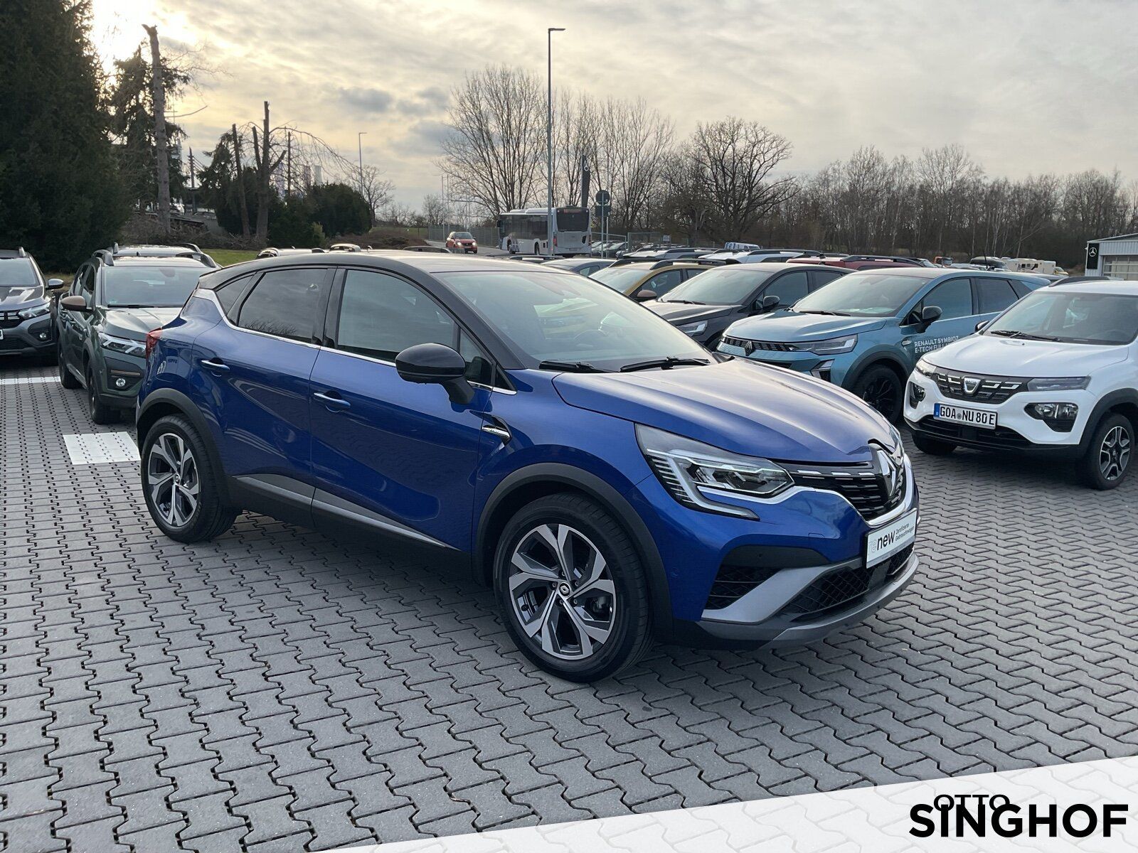 Fahrzeugabbildung Renault Captur R.S. LINE TCe 140