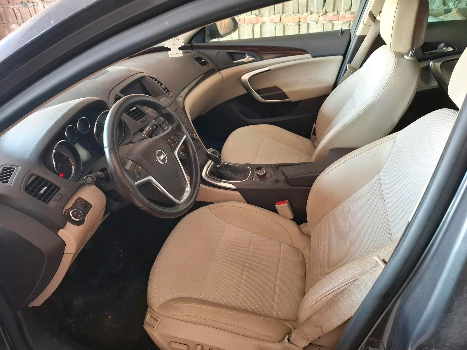 Opel Insignia 2010 — photo 5