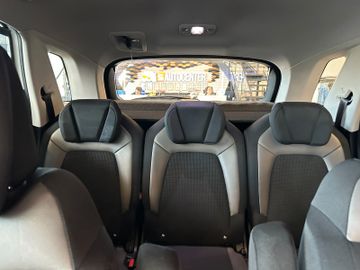 MYAUTOCENTER – Gebraucht- und Jahreswagen mit Werkstattservice in Pfaffenhofen Citroën C4 *KEYLESS*MASSAGE*TEMPO*NAVI*