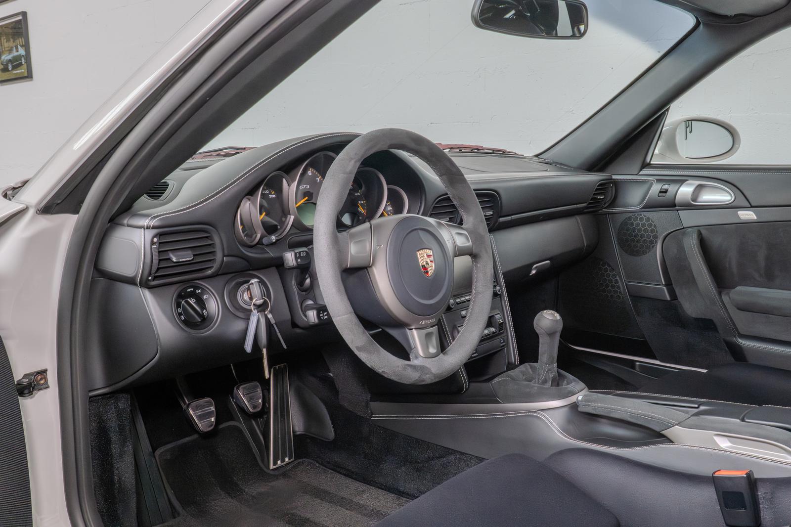 Porsche 911 997.1 GT3 Clubsport 415 ch • Boîte manuelle 6 • Baquets - Arceau - Cuir étendu • 45 500 km