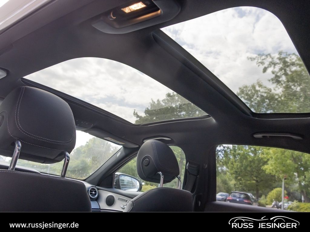 Mercedes-Benz E 300 de 4M AMG Line *360*HUD*MBeam*Pano*KeyGo* foto 10