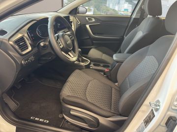 Kia Ceed SW 1.5T Kamera Klima Sitzheizung CarPlay