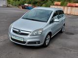 Opel Zafira B Navi   7 ,SITZER - Opel Zafira aus 2007 mit Diesel-Antrieb