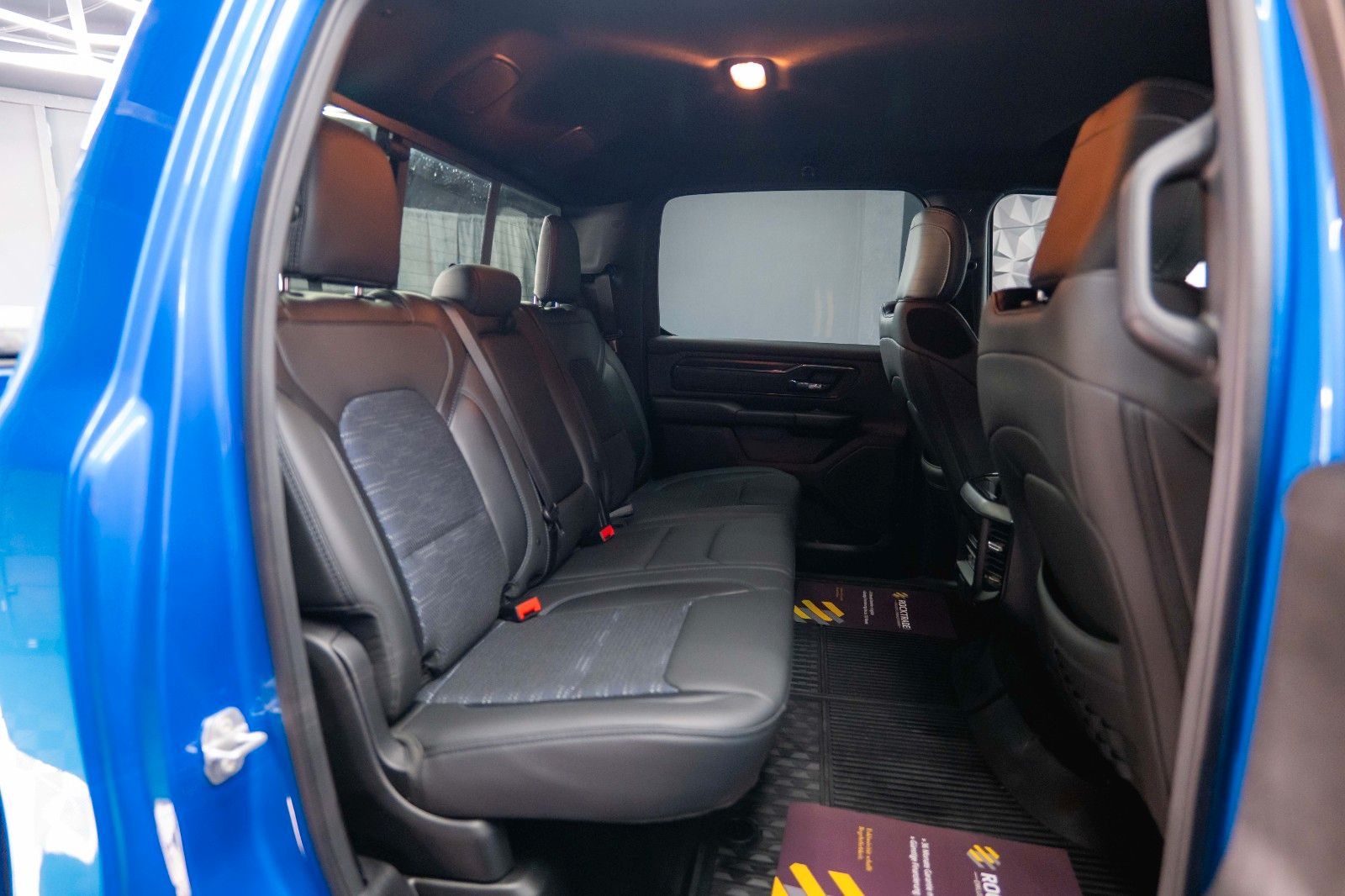 Fahrzeugabbildung Dodge RAM 5.7 V8 HEMI 4x4 Built to Serve AXLE LOCK LED