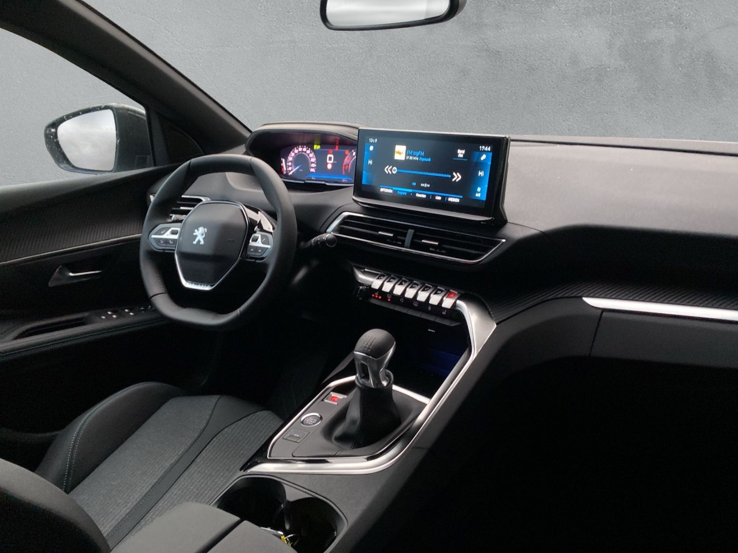 Fahrzeugabbildung Peugeot 3008 Allure Pack 1.2 PureTech 130 Navi/RFK/EPH/