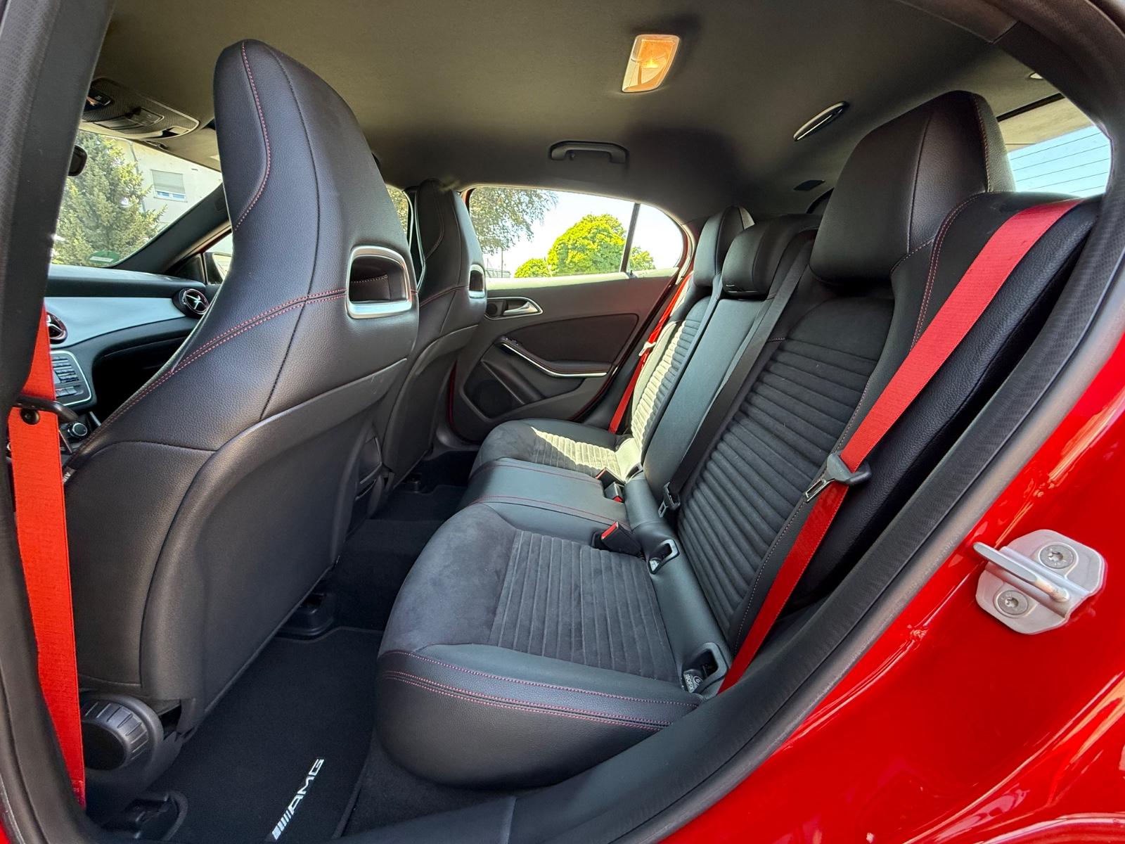 MERCEDES-BENZ GLA 45 AMG 2.0 360ch 4MATIC BVA Pack sport Sièges sport Historique présent - 2EME MAIN