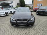 BMW 318i E90 Baureihe *Gepflegt* - BMW 318: E90