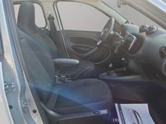 SMART forfour electric drive EQ Faltdach Apple CarPlay