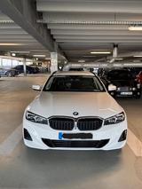 BMW 318i Touring - BMW Fuhrpark, AHK, DrivAss, Sitzh - BMW 318 Gebrauchtwagen in Augsburg