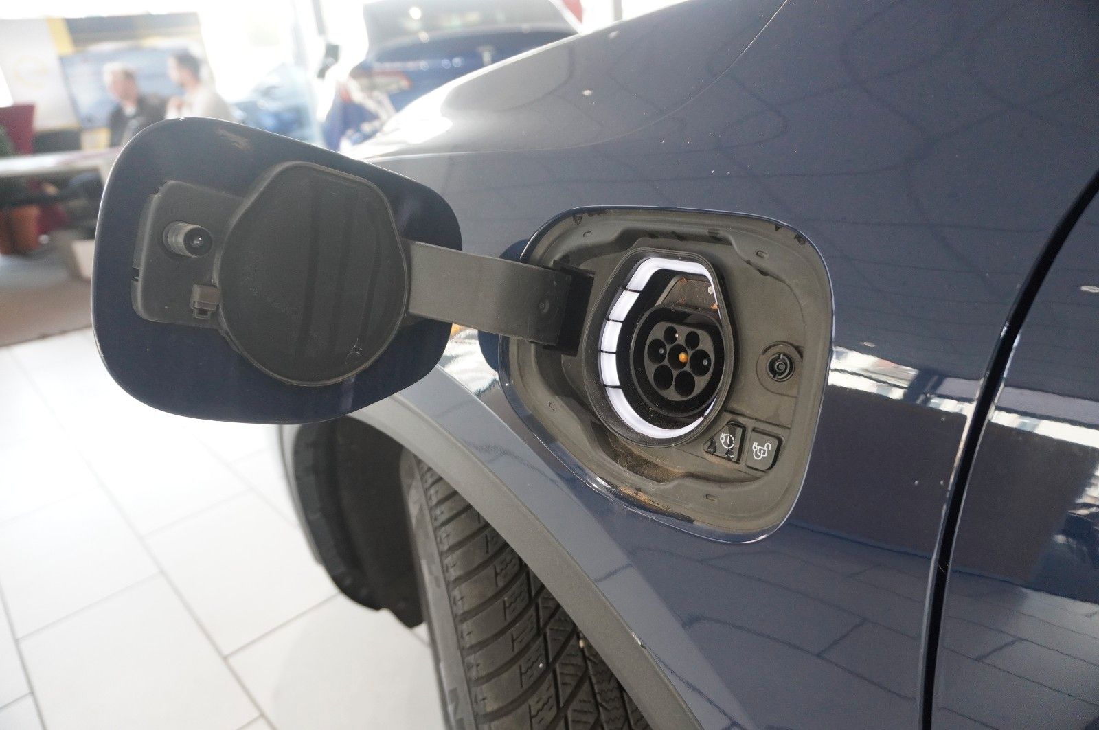 Fahrzeugabbildung Ford Kuga Plug-In Hybrid 2.5 TITANIUM NAVI/LED/SH/DAB