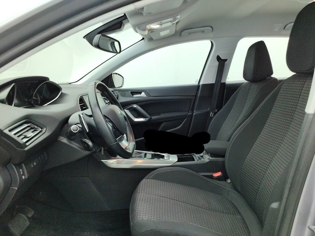 Fahrzeugabbildung Peugeot 308 SW Active 1.5D LED/NAVI/PDC/AHK/TEMPO