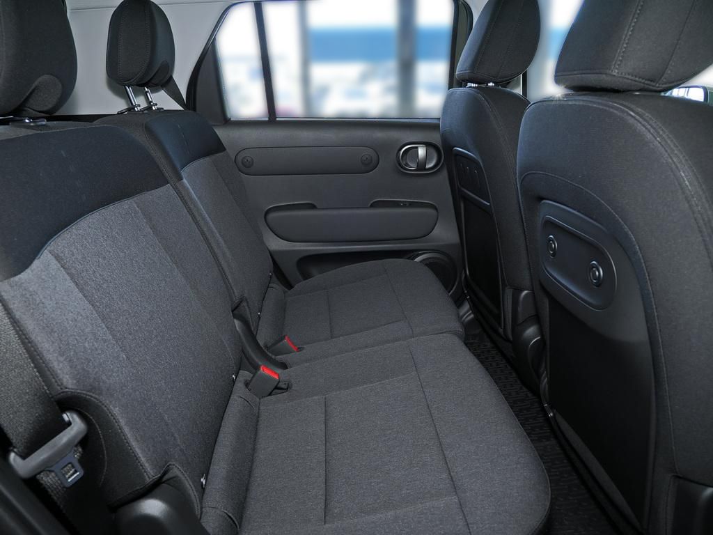 Fahrzeugabbildung Hyundai INSTER EV TREND Effizienz-Paket Dachreling