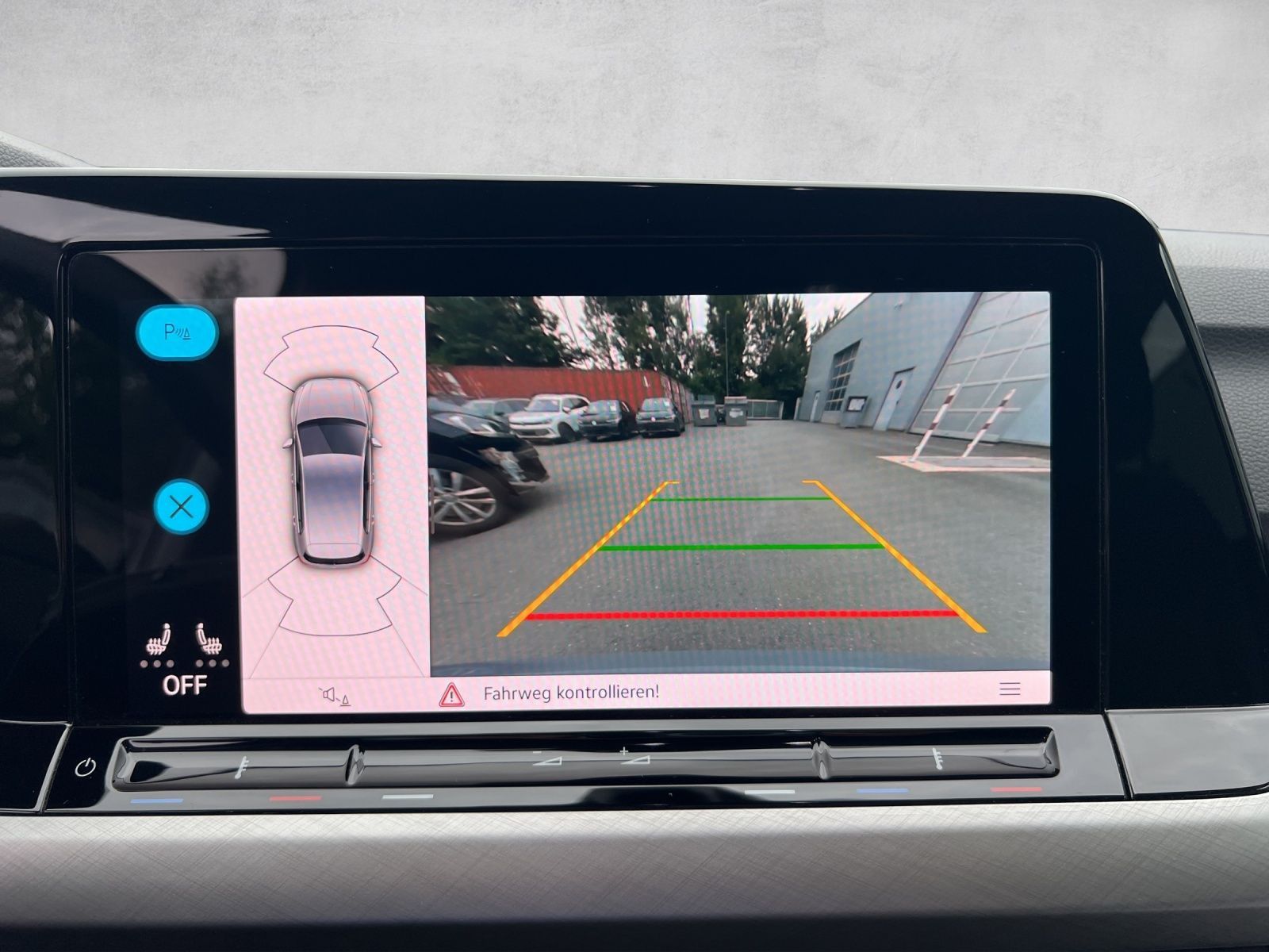 Golf VIII 1.0 eTSI DSG Navi*ACC*Standhzg.*LED