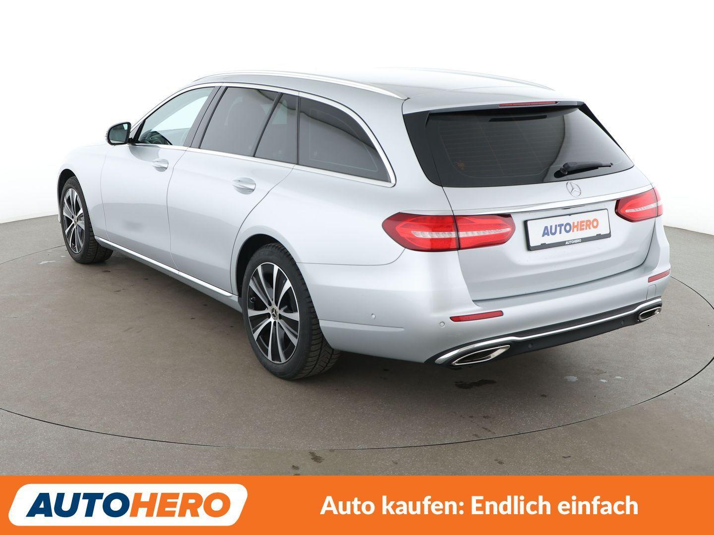 Mercedes-Benz E 200 T Avantgarde Aut.*NAVI*CAM*LED*SHZ*